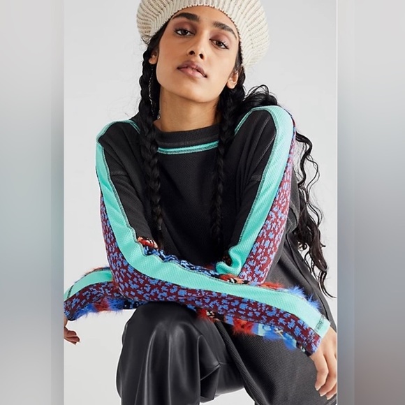 Free People Tops - Free People On My Way Cuff Long Sleeves Top